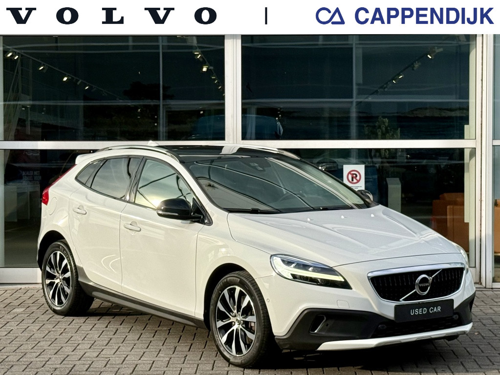 Volvo V40 cross country t3 153pk aut6 polar+ luxury| panodak| camera| leder| dab+| h&k s