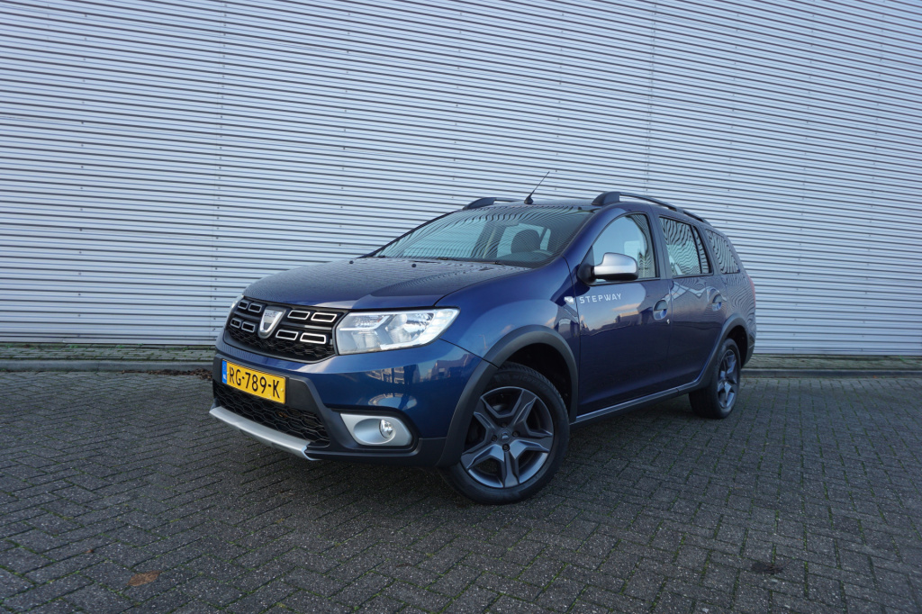 Dacia Logan mcv 0.9 tce stepway airco / navi / cruise / parkeersens. / trekhaak / lm velgen / nap