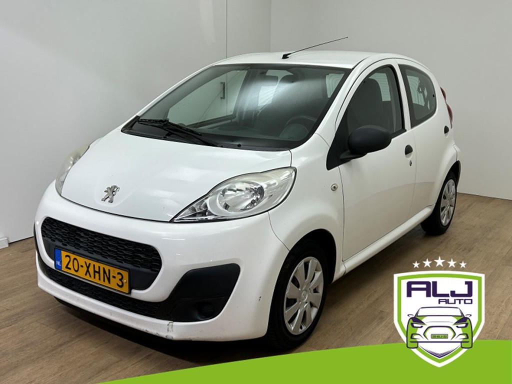 Peugeot 107 occasion 1.0 blue lease | wit | tweedehands peugeot 107 | airco | aux
