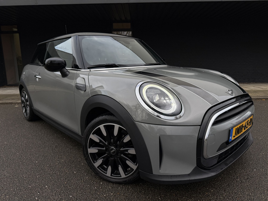 Mini Cooper mini 1.5 // automaat // facelift //