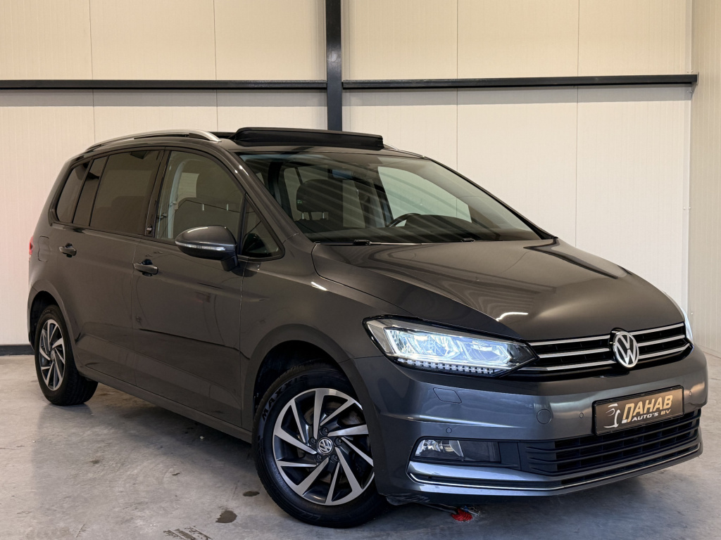 Volkswagen Touran 1.4 tsi comfortline 7p | pano | stoelverwarming | achteruitrijcamera | trekhaak | apple carplay / android auto |