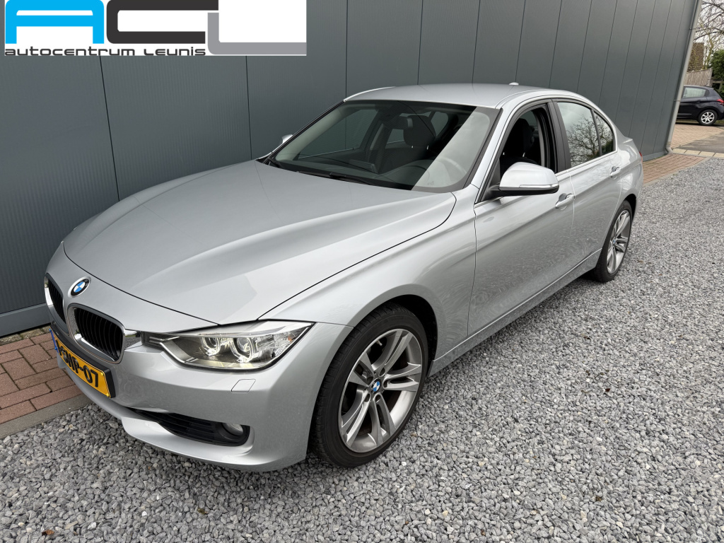 BMW 3-serie 320i 184pk executive sportline sedan