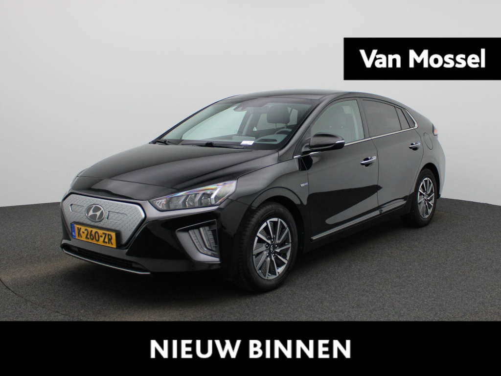 Hyundai Ioniq comfort ev 38 kwh | automaat | apple carplay/ android auto | camera | lane assist | stoelverwarming | navigatie | cruise control adaptief met stop&go | lmv |