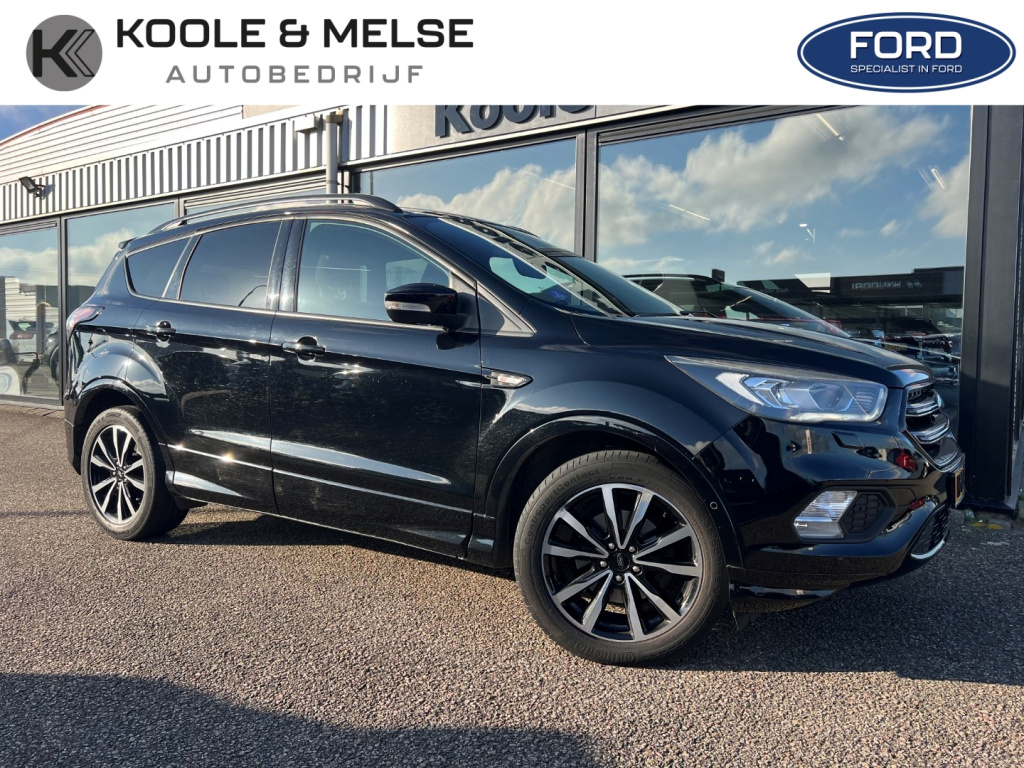 Ford Kuga 1.5 ecoboost 150pk 2wd st line , trekhaak , winterpack