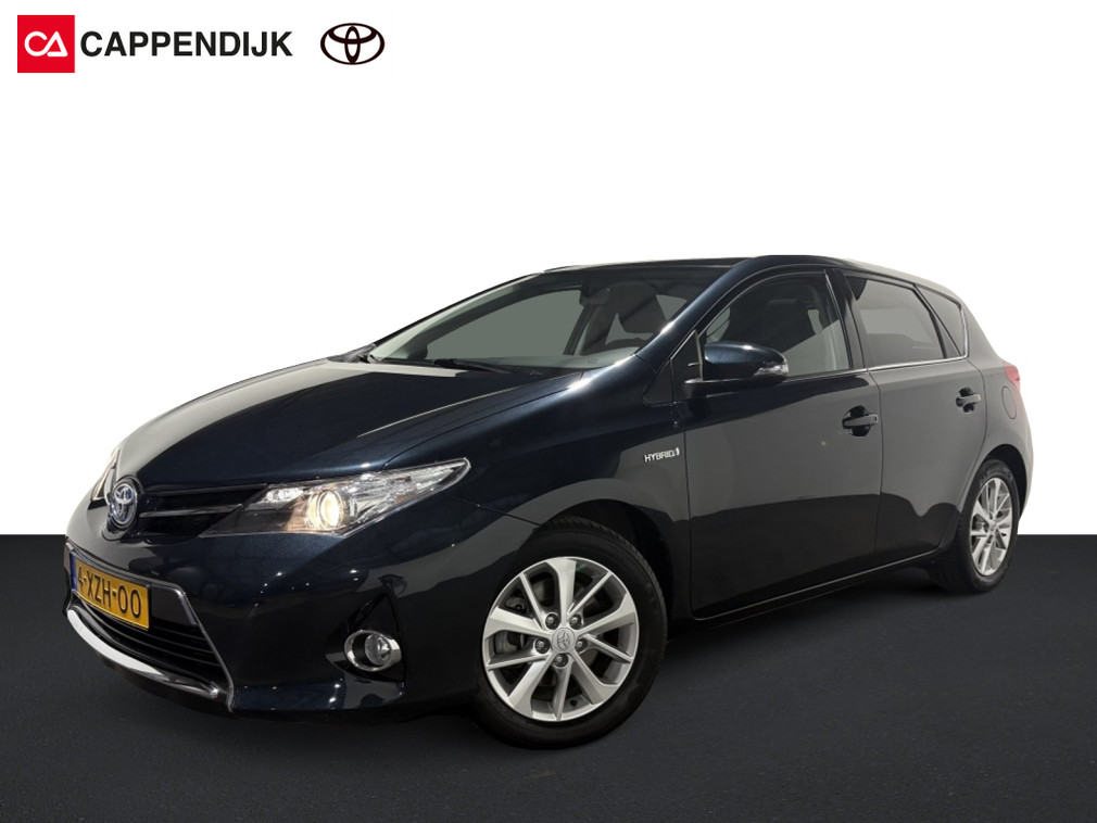 Toyota Auris 1.8 hybrid lease | panodak | navi | camera |
