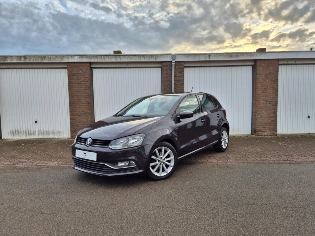 Volkswagen Polo 1.2 tsi lounge / 5- deurs / cruisecontrol / stoelverwarming
