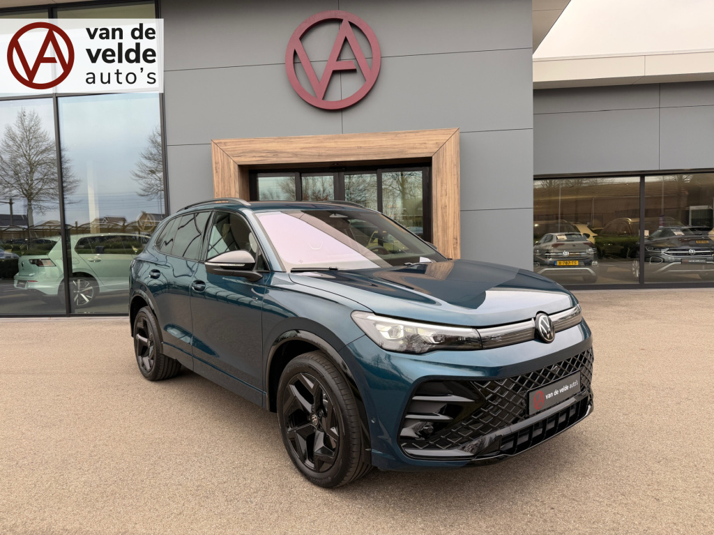 Volkswagen Tiguan 1.5 ehybrid r-line | black line | 360 camera | trekhaak | dode hoek | iq light | elek. klep | rijklaar incl. garantie