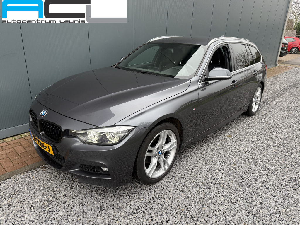 BMW 3-serie touring 318i automaat high executive m sport edition