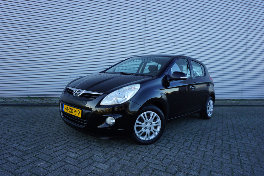 Hyundai I 20 1.2i plus climate / elektr. ramen / nap