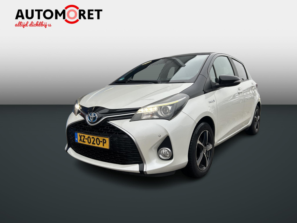 Toyota Yaris 1.5 hybrid dynamic bi-tone |gefotografeerd op winterwielen, separaat zomerset|
