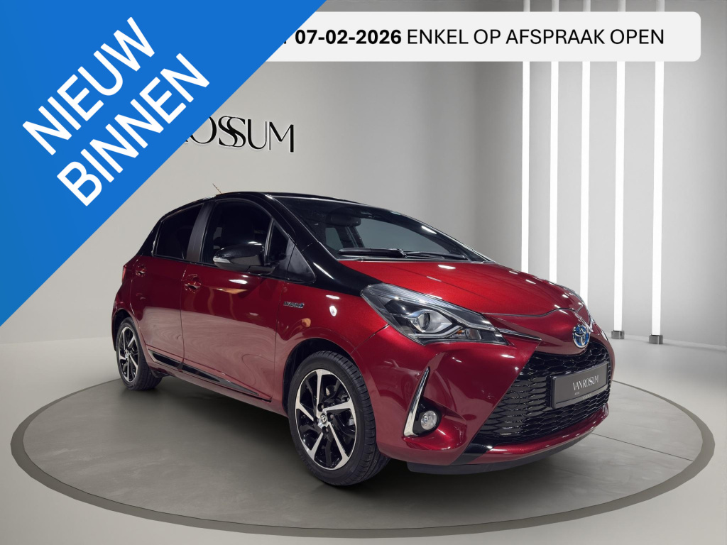 Toyota Yaris 1.5 hybrid bi-tone edition | leer | camera | navigatie | cruise c | l.m.velgen |