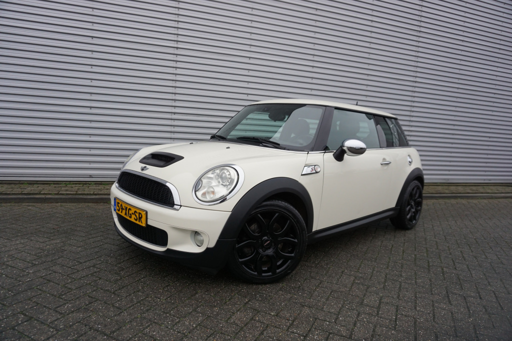Mini Cooper mini 1.6 chili climate / cruise / elektr. ramen / lm velgen / nap