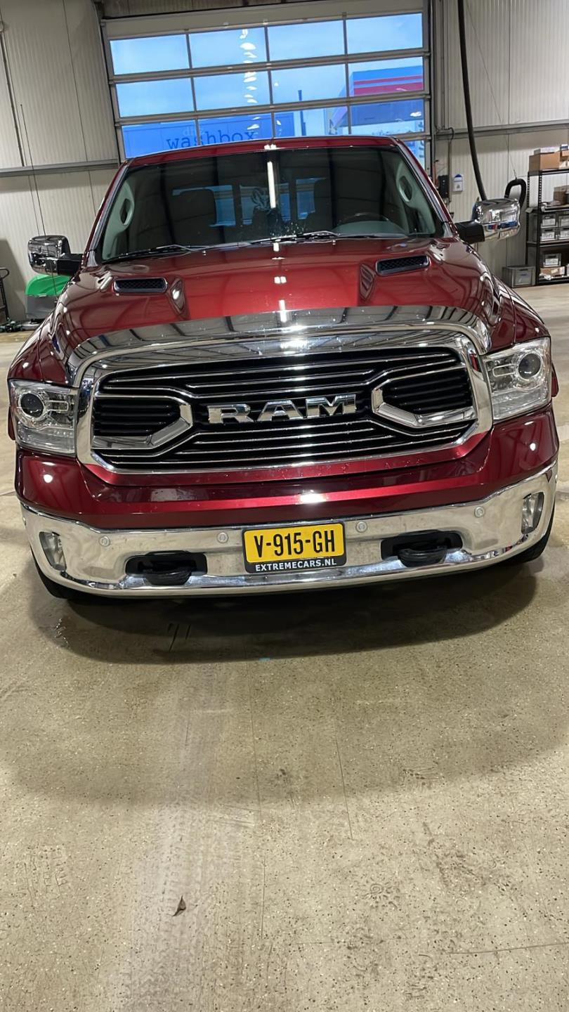 Dodge Ram 1500 5.7 v8 4x4 quad cab 6'4