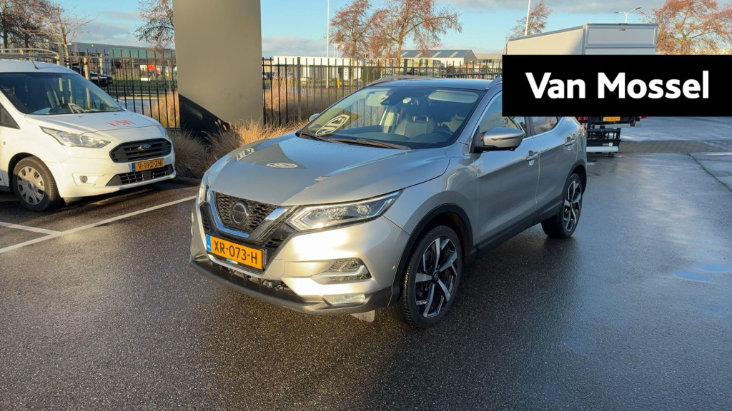 Nissan Qashqai 1.3 dig-t tekna | 160pk! | 1500kg trekgewicht | trekhaak | stoelverwarming | elektrisch verstelbare stoel | 360° camera | cruise control | panoramadak | navigatie |