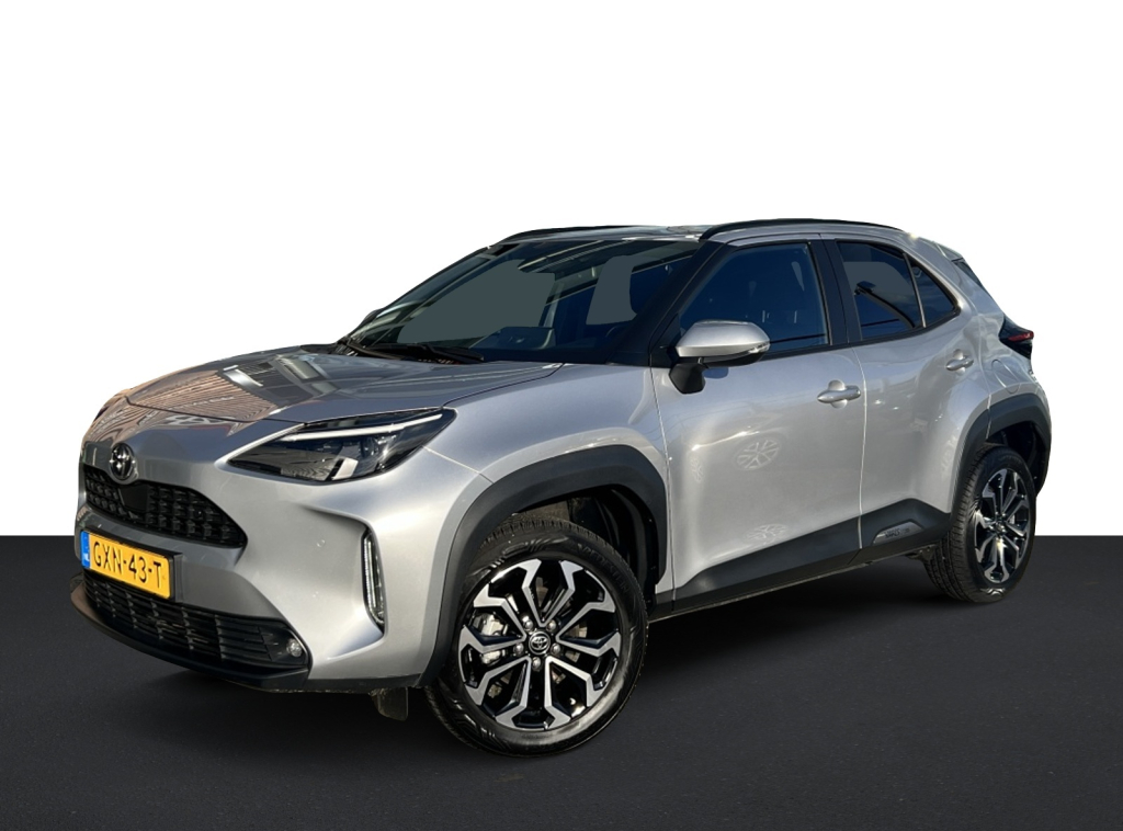 Toyota Yaris Cross 1.5 hybrid 115 first