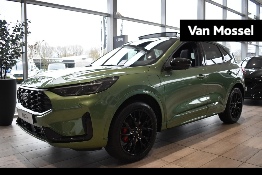 Ford Kuga 2.5 phev st-line x | showroom voorraad | €4000.- korting | blackpack | winter pack | elektrisch wegklapbare trekhaak | adaptieve matrix led koplampen | incl. ford protect verlengde garantie 2 + 3 jaar/100.000 km |
