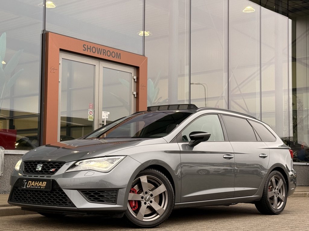 Seat Leon st 2.0 tsi cupra 290 | pano | stoelverwarming | achteruitrijcamera | cruise |