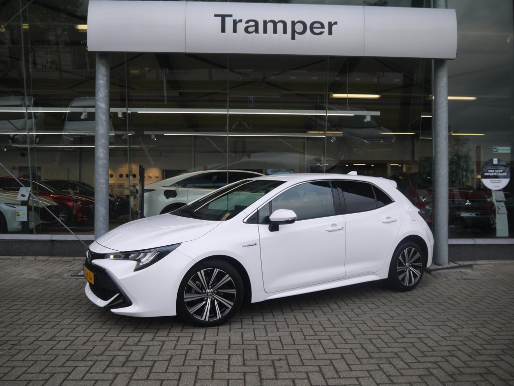 Toyota Corolla 1.8 hybrid dynamic|rijklaar