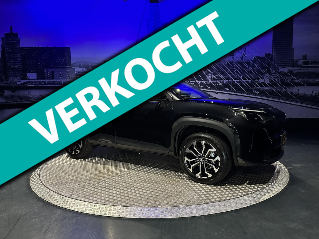 Toyota Yaris Cross 1.5 hybrid 130 dynamic *acc*winterpakket*camera*17inch*