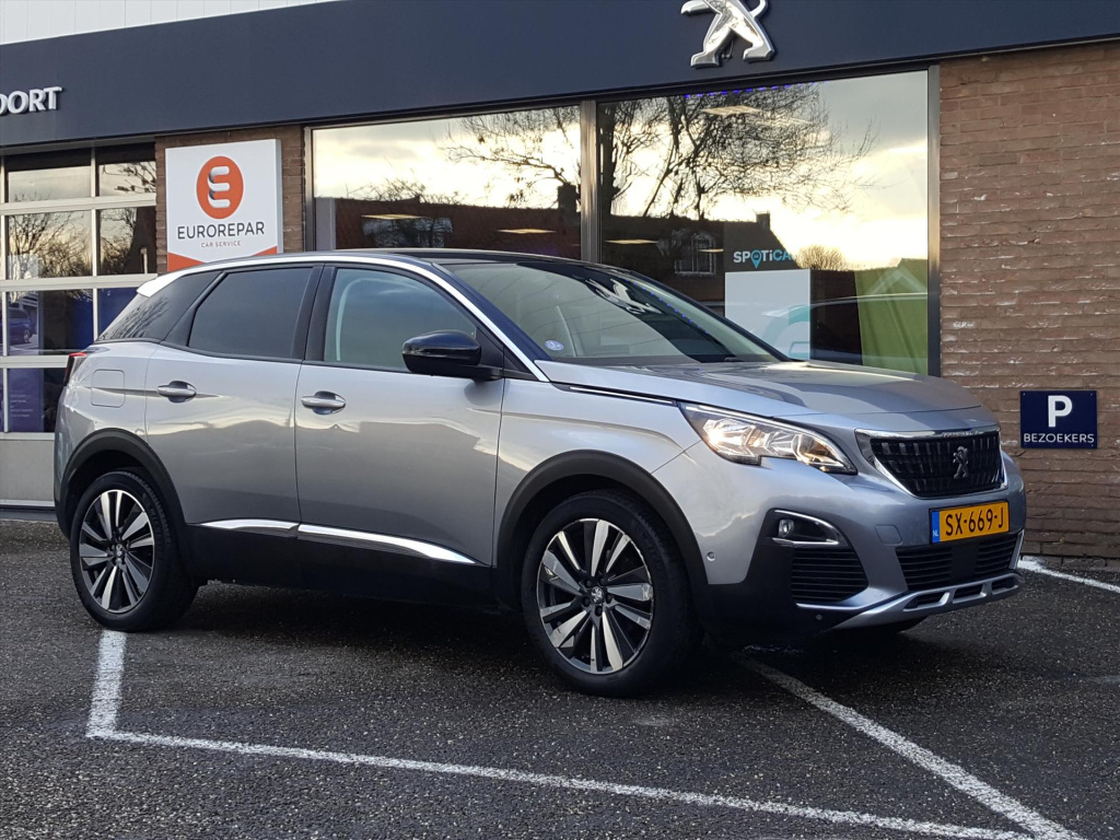 Peugeot 3008 allure 1.2pt-130pk navigatie | trekhaakafn | apple carplay & android auto | cruise & climate control | parkeersensoren | bluetooth | lm-velgen