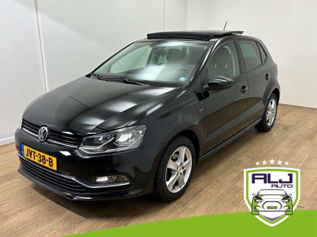Volkswagen Polo occasion 1.2 tsi bluemotion r-line edition | zwart | tweedehands volkswagen polo | cruise | airco | panoramadak