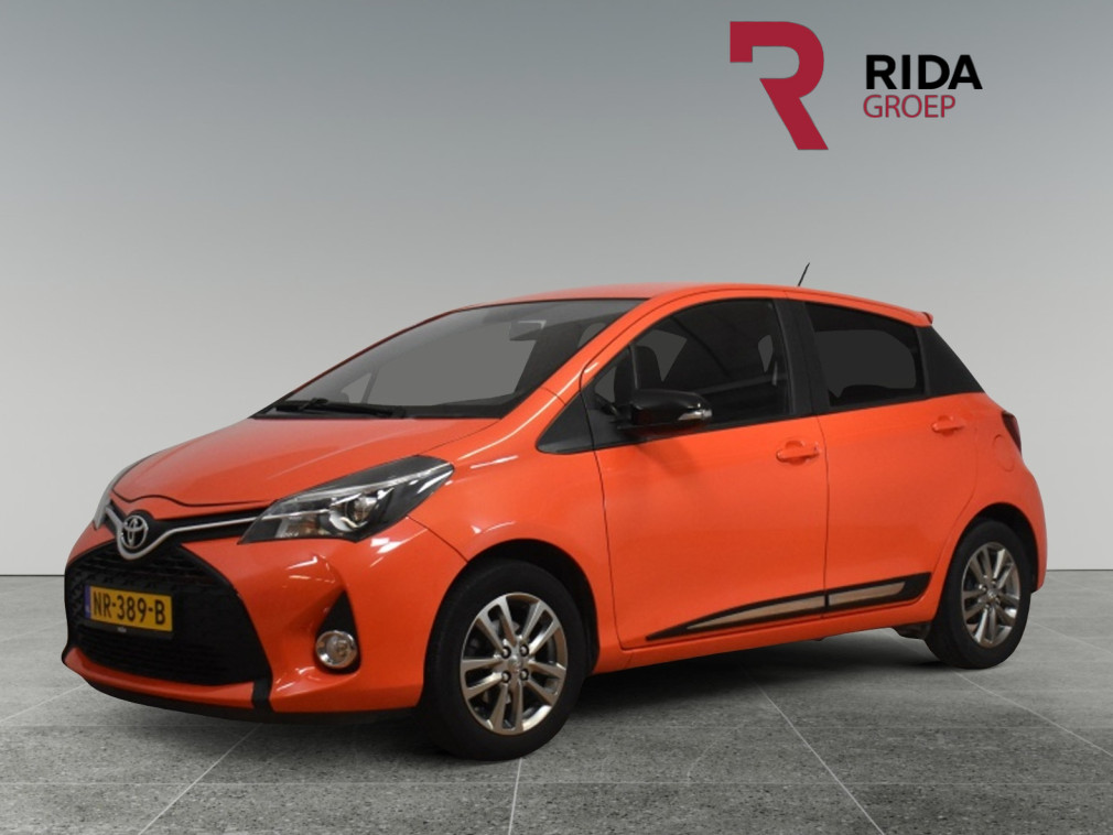 Toyota Yaris 1.3 vvt-i orange sport