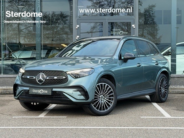 Mercedes-Benz Glc 300e 4matic amg line l airmatic l panoramadak l meesturende achteras l memory l mbux l digital light l 360 gr camera l distronic l keyless go l techniek pakket l night pakket l thermotronic airconditioning l trekhaak wegkl...