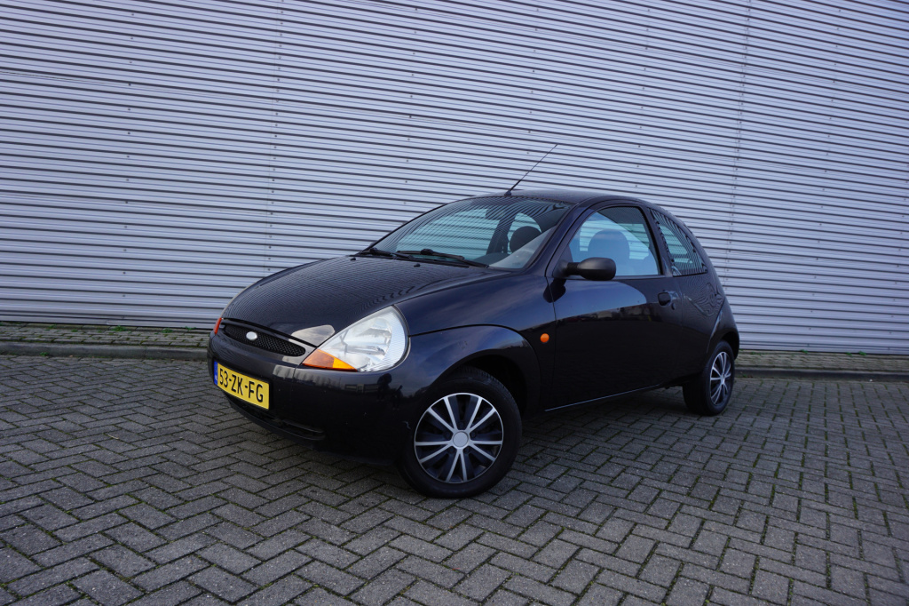 Ford KA 1.3 cool & sound airco / elektr. ramen / nap