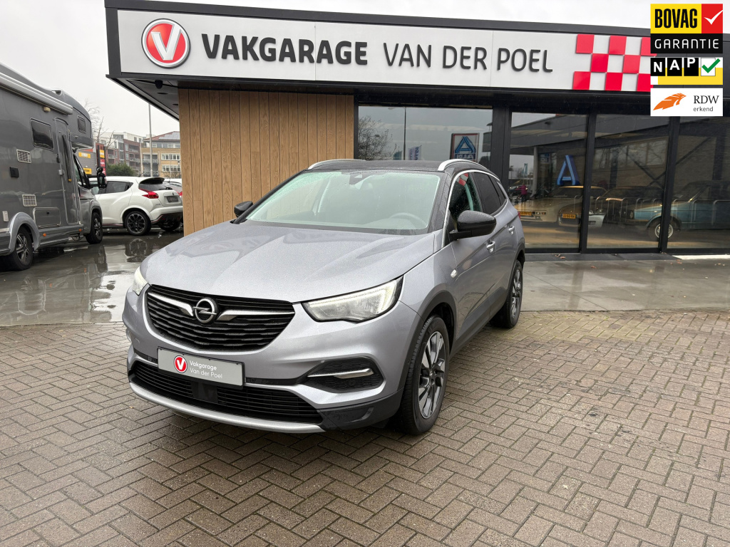 Opel Grandland X 1.2 turbo business executive