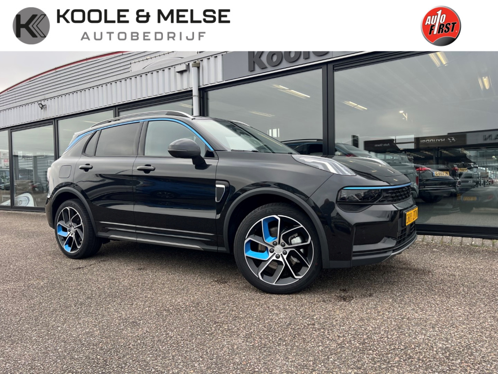 Lynk & Co 01 1.5 261pk 7dcth plug in hybrid , pano dak , 360gr camera , carplay adaptive cc , stuurverwarming