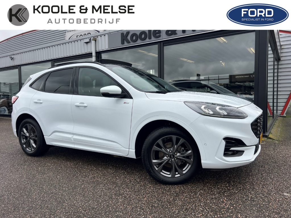 Ford Kuga 2.5 phev e-cvt 225pk st-line x , pano dak , trekhaak ,adaptive cc
