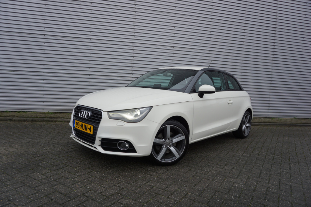 Audi A1 1.4 tfsi ambition pro line business airco / navi / cruise / elektr. ramen / lm velgen / nap