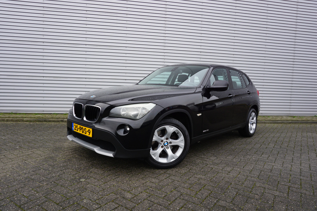 BMW X1 sdrive18i executive airco / navi / cruise / parkeers. / elektr. ramen / nap