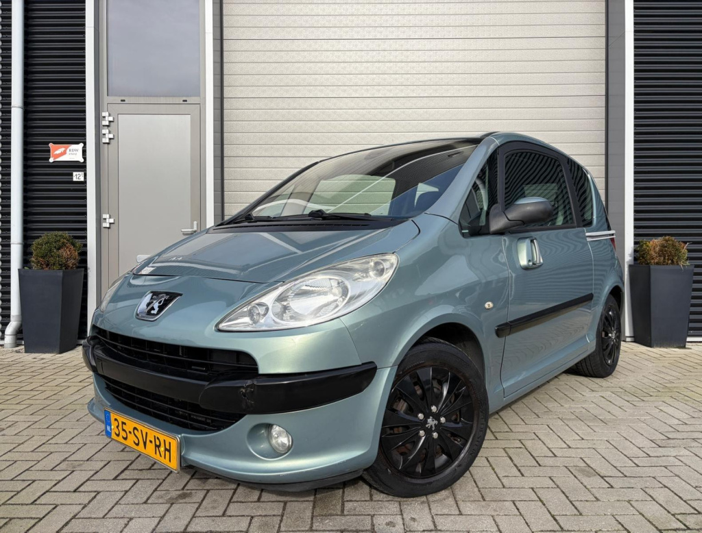 Peugeot 1007 1.6-16v sesam sporty/126.000 nap/automaat/airco/nwe distri/