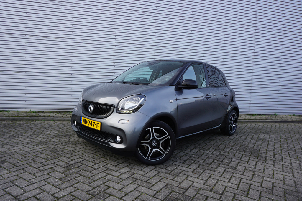 Smart Forfour 1.0 passion airco / cruise / elektr. ramen / camera / lm velgen / nap