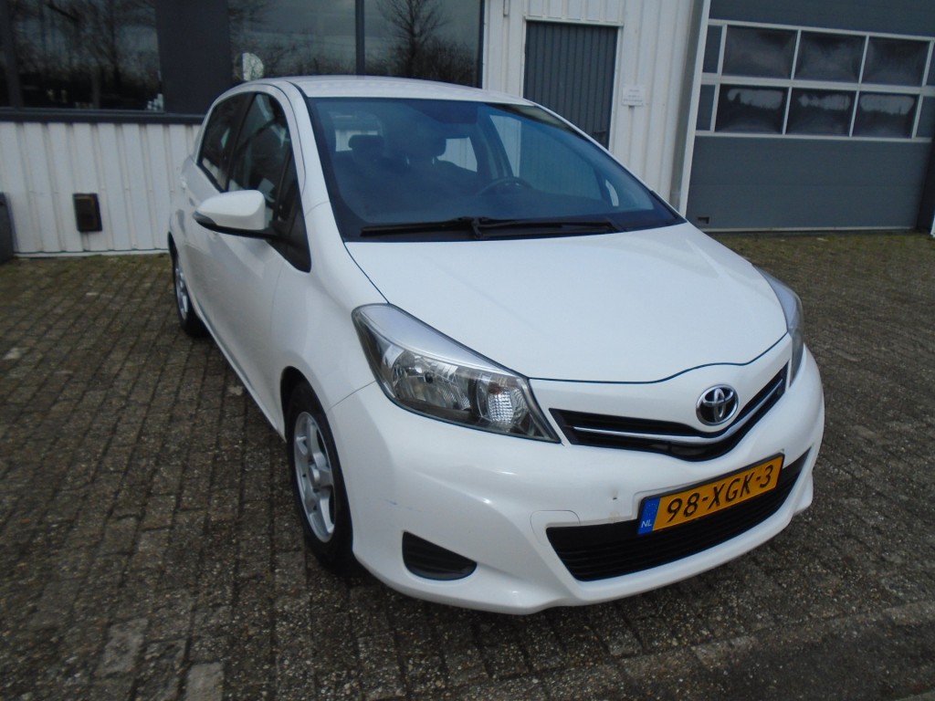 Toyota Yaris 1.0 vvt-i aspiration