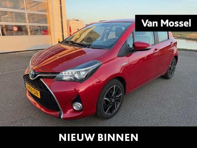Toyota Yaris 1.5 hybrid dynamic | nieuw binnen | automaat | camera achter | cruise control | climate control | trekhaak afneembaar