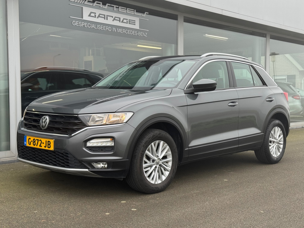 Volkswagen T-roc 1.5 tsi style business automaat , afneembare trekhaak , apple-carplay