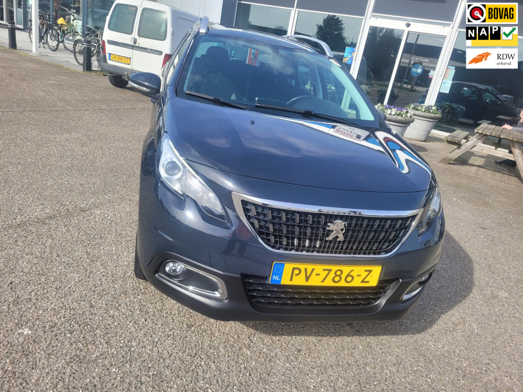 Peugeot 2008 1.2 puretech blue lion carplay