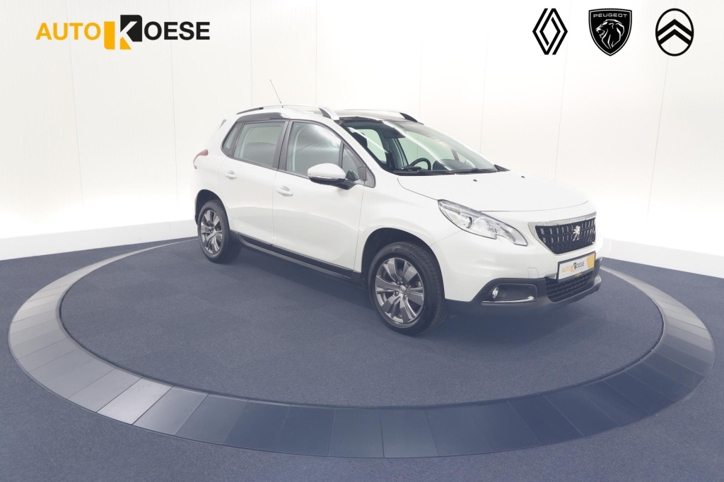 Peugeot 2008 puretech 110 blue lion | trekhaak | apple carplay | panoramadak | parkeersensoren