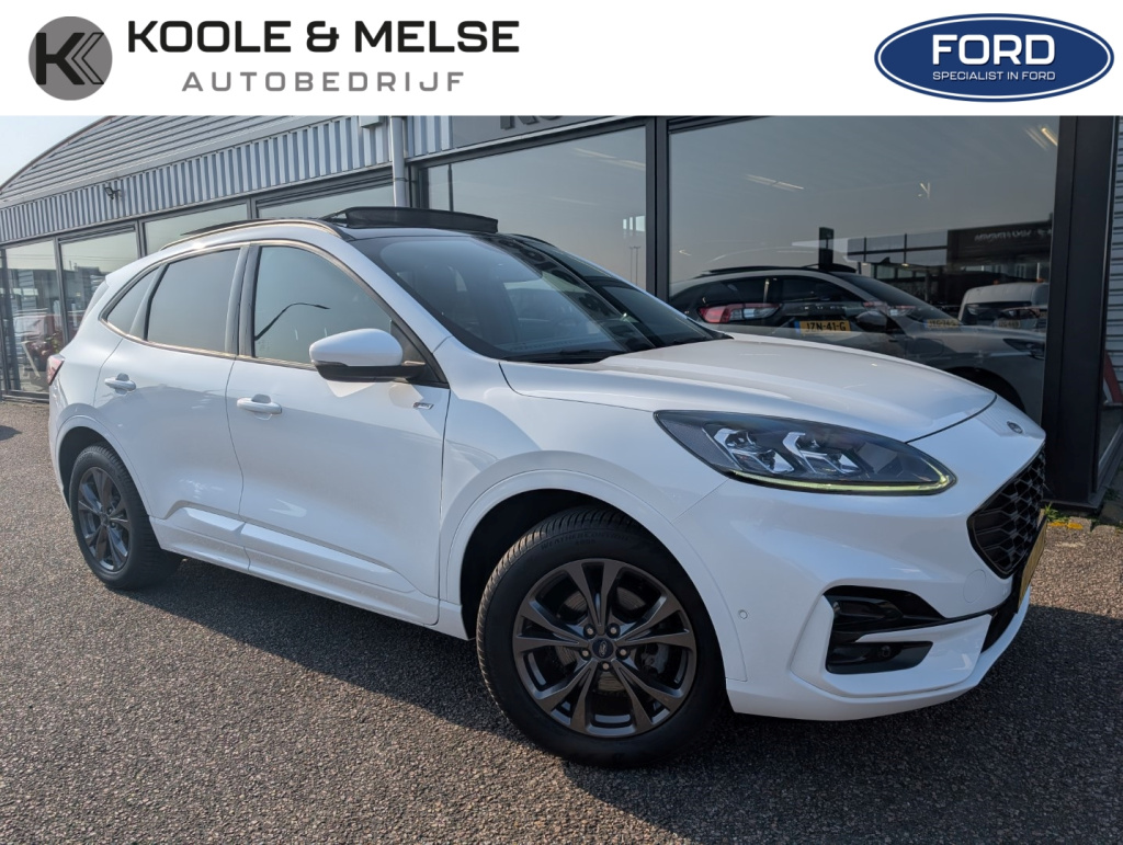 Ford Kuga 2.5 phev e-cvt 225pk st-line x , adaptive cc , panodak , winterpack ,
