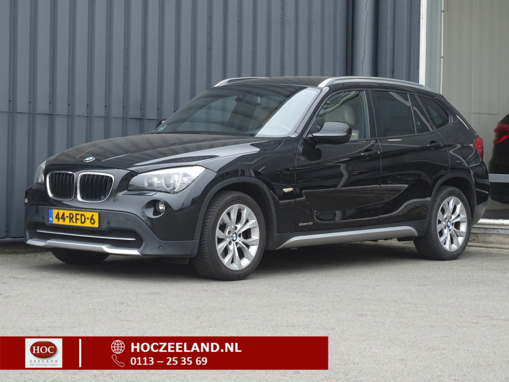 BMW X1 sdrive18i executive automaat | leder | bluetooth