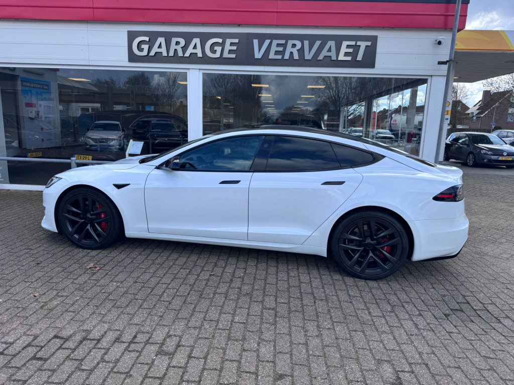 Tesla Model S plaid awd