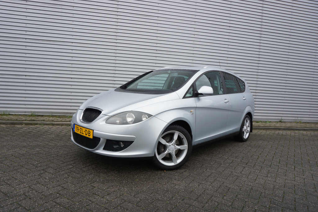 Seat Altea Xl 1.8 tfsi stylance airco / cruise / elektr. ramen / parkeers. / lm velgen / nap