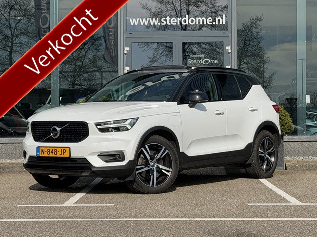Volvo XC40 1.5 t4 recharge r-design l panoramadak l memory l led l harman kardon l 360 gr camera l trekhaak elektrisch l navi l apple carplay l virtual cockpit l zomer en winterset l leder alcantara l 1e eigenaar l nederlands gelever...