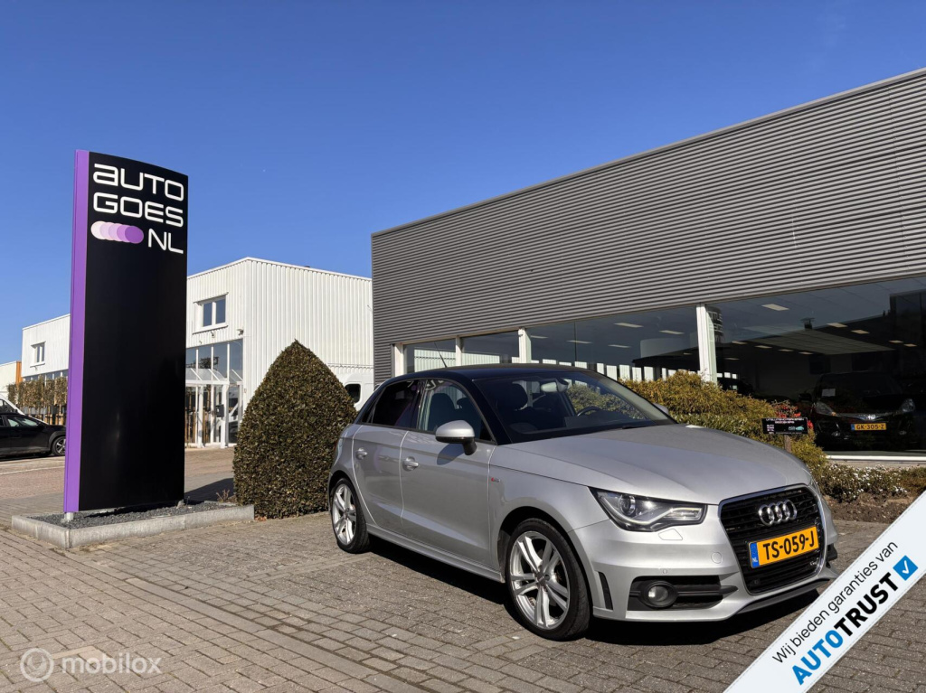 Audi A1 Sportback 1.4 tfsi pro line s-line aut/navi/xenon/stoelv.