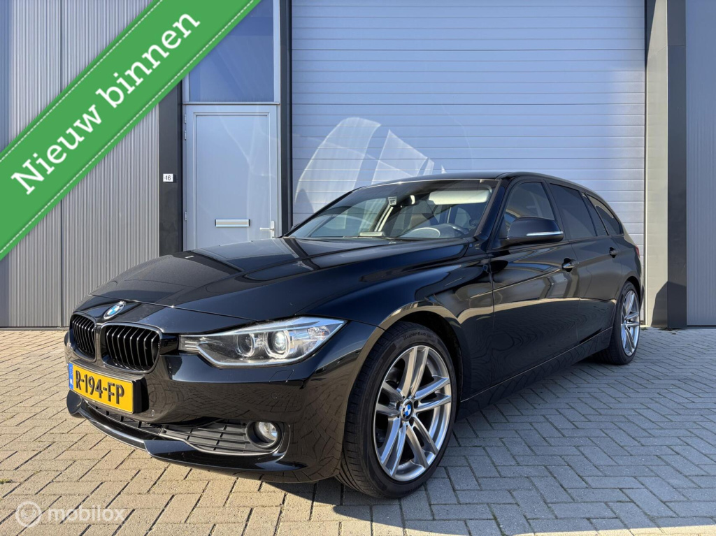 BMW 3-serie touring 316i executive sport apple carplay