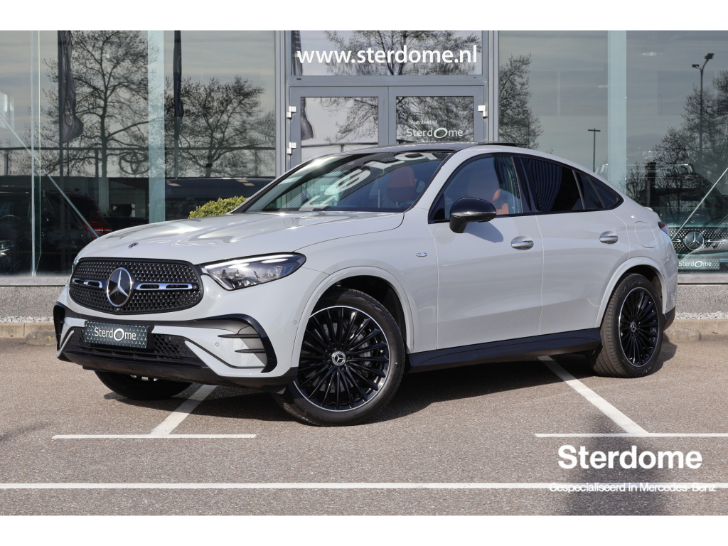Mercedes-Benz Glc coupé 400e 4matic amg line i luchtvering i meesturende achteras i panorama dak i nappa leer i 360 camera i trekhaak i hud i burmester i i zeer compleet i digital light i stoelverwarming/ventilatie i carbon i