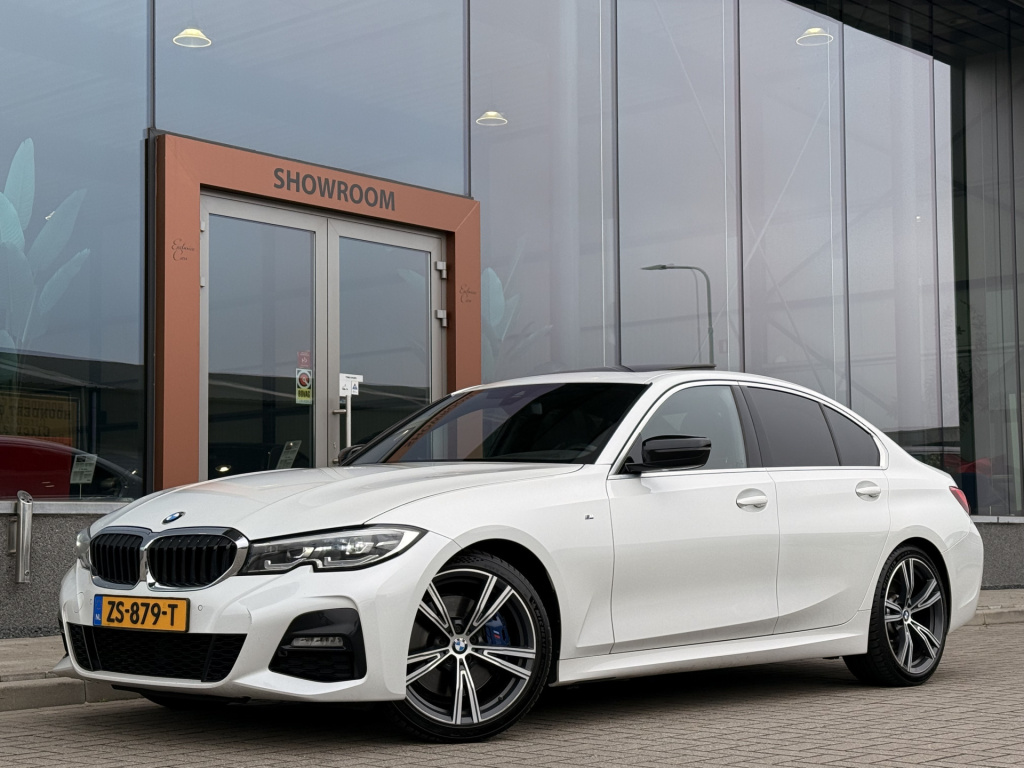 BMW 3-serie 320i m-sport | schuif/kantel | harman / kardon | leder | head-up | parelmoer wit