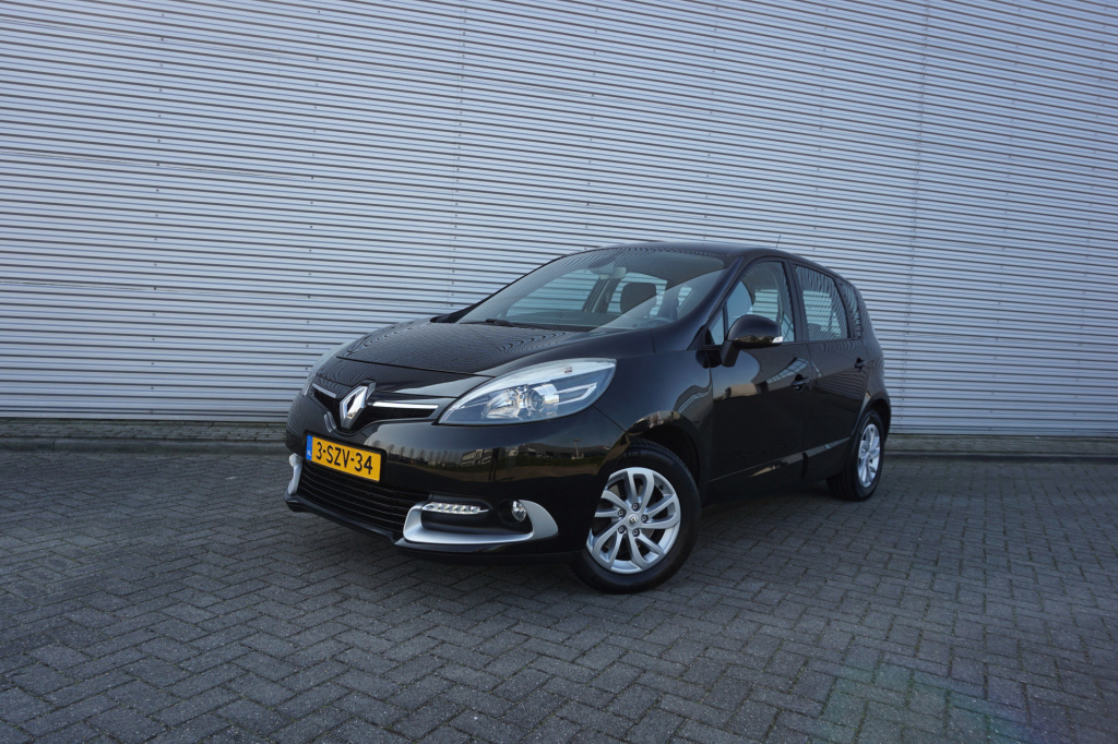 Renault Scenic 1.2 tce bose 1e eigenaar - climate / navi / cruise / parkeers. / trekhaak / elektr. ramen / lm velgen / nap